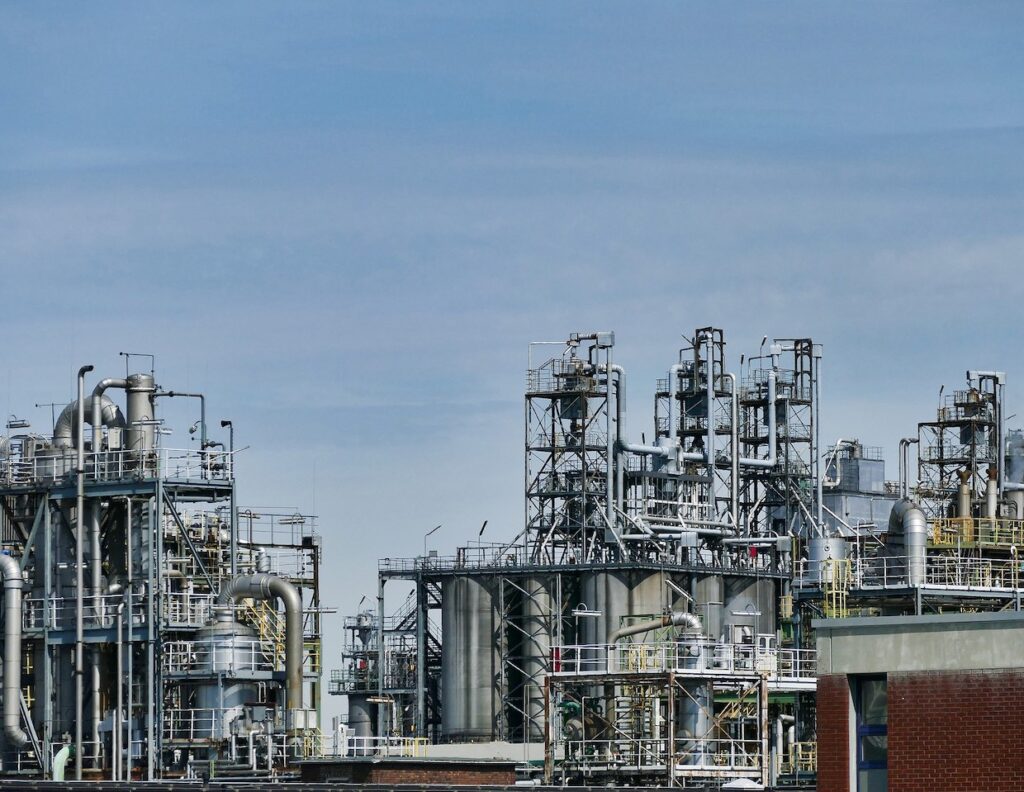 Industrial pipes and tanks